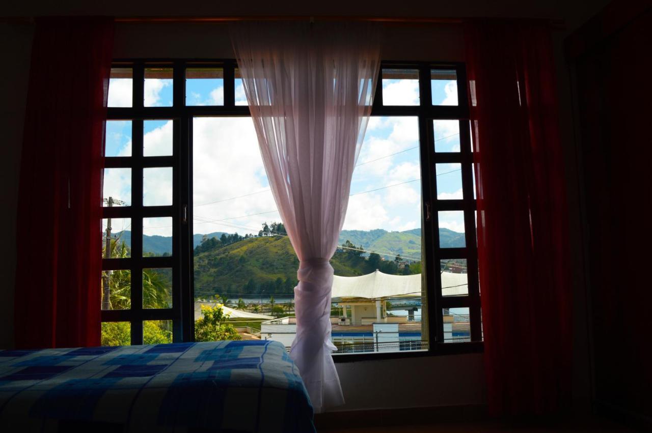 Hotel Balcones De La Casona à Guatapé Extérieur photo